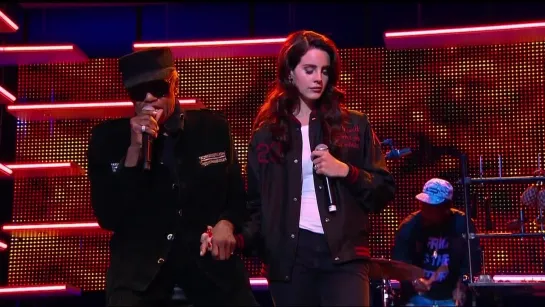 Bobby Womack feat. Lana Del Rey & Damon Albarn ‒ Dayglo Reflection (Live @ «Le Grand Journal»)