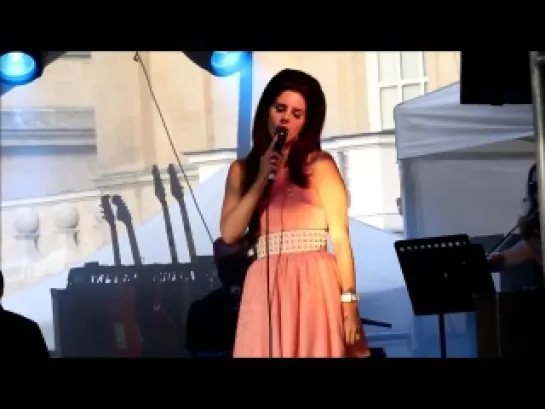 Lana Del Rey ‒ Born to Die (Live @ «House Festival»)