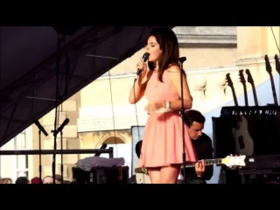 Lana Del Rey ‒ Summertime Sadness (Live @ «House Festival»)