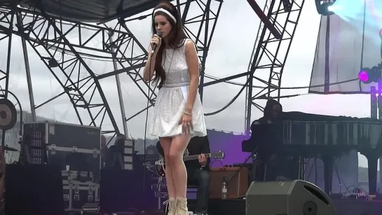 Lana Del Rey ‒ Summertime Sadness (Live @ «Eurockéennes»)