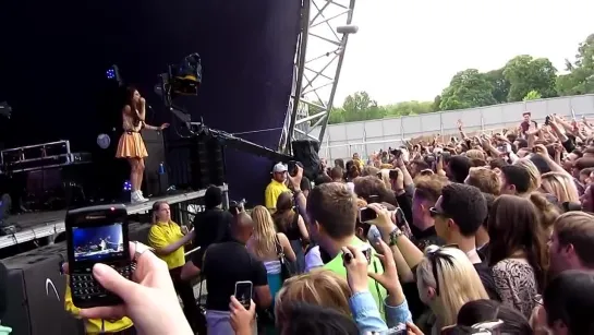 Lana Del Rey – Born To Die (Live @ «Lovebox Festival»)