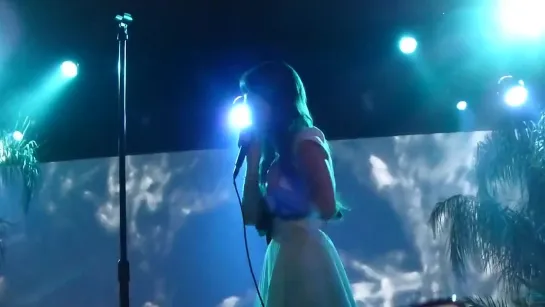 Lana Del Rey – Blue Jeans (Live @ «El Rey Theatre») #1