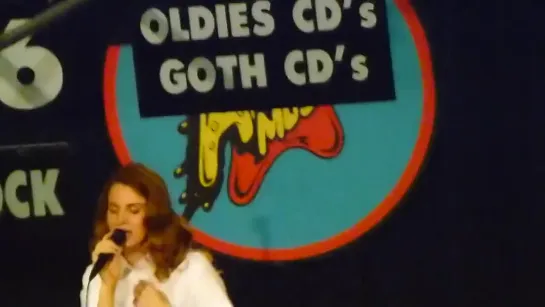 Lana Del Rey – Video Games (Live @ «Amoeba Records») [2]