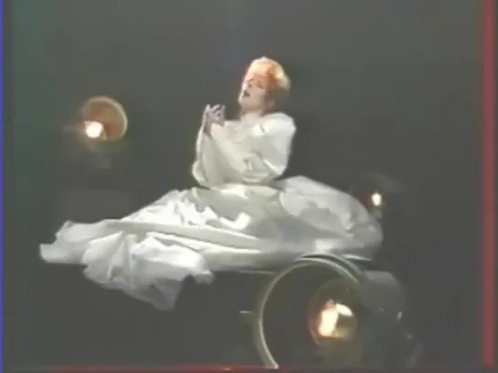 Mylene Farmer - Ainsi soit je... (18.06.1988) Canal-Plus