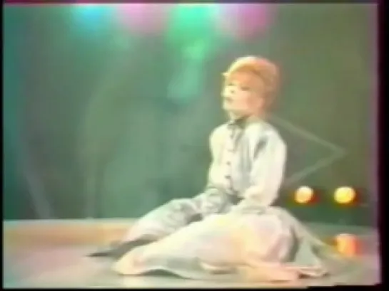 Mylene Farmer - Ainsi soit je... (24.04.1988) TF1