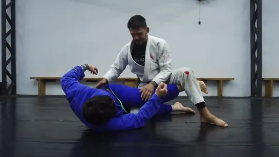 Roberto Wosiack - LEG WEAVE (A melhor Passagem de Guarda do jiu jitsu)