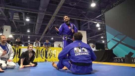 Renato Canuto - flying and roll guard pass