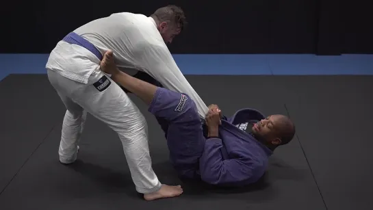 Kenneth Brown - Just a Basic Series of Attacks with the 2 on 1 Sleeve Grip