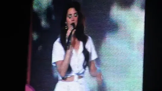 Lana Del Rey ‒ Body Electric («Paradise Tour»/Saint Petersburg/17.07.13)