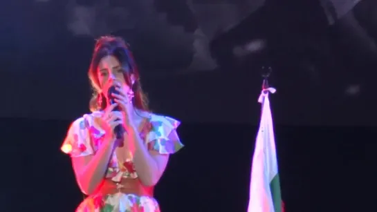 Lana Del Rey – Born To Die (Live @ «Corona Capital»)