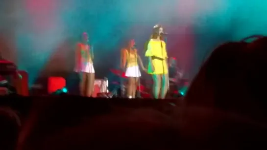 Lana Del Rey – Serial Killer (Live @ «Osheaga»)