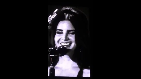 Lana Del Rey – Honeymoon (Live @ «Osheaga»)