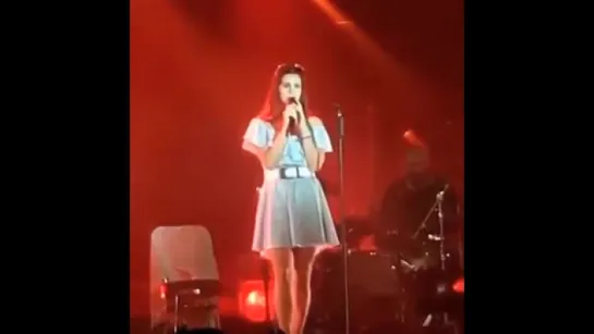 Lana Del Rey (Live @ «Red Cross Gala»)