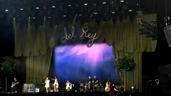 Lana Del Rey – Freak (Live @ «TW Classic Festival»)