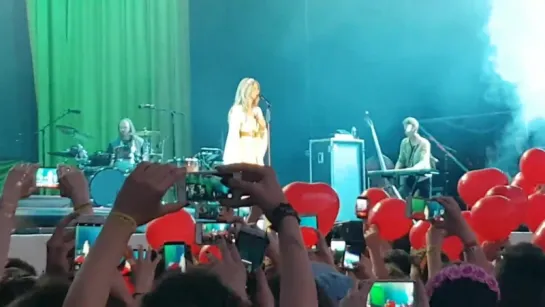 Lana Del Rey – Blue Jeans (Live @ «Orange Warsaw Festival»)