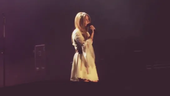 Lana Del Rey – Honeymoon (Live @ «Orange Warsaw Festival»)