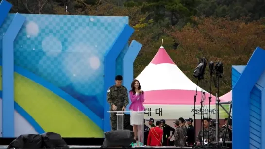 161002 지상군 페스티벌 비상활주로 주공연 mc 5.행사 시작 후 mc 이승기 (720p)