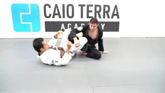 4 CAIO TERRA - COLLAR SLEEVE DEFENSE TO LEG DRAG BERIMBOLO