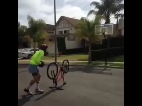 Bicycle Trick Shot! (6 sec)