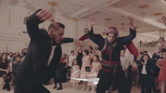 DAMATTAN HARIKA DUGUN SUPRIZI - AMAZING WEDDING DANCE FROM THE GROOM (efsane efe