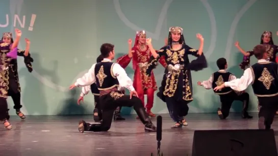 (Hacettepe University Children Folk Dance Group)Turkey folkdance-Brave warrior d