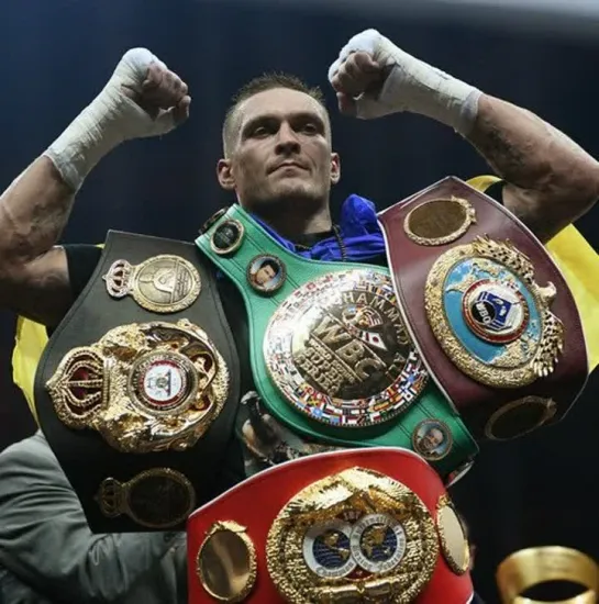 USYK #CruiserweightKING 👑  Непобедимый Александр Усик! 🥊💪🇺🇦  Скоро будет насыпать в супертяжах!