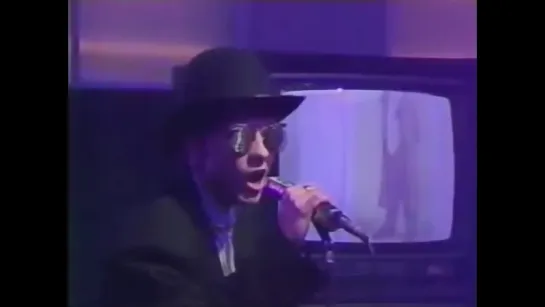 Pet Shop Boys - Paninaro (UK TV, Channel 4, The Tube) (1986)