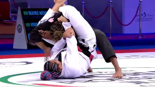 Beatriz Mesquitas Killer Collar Choke | Abu Dhabi World Pro 2021