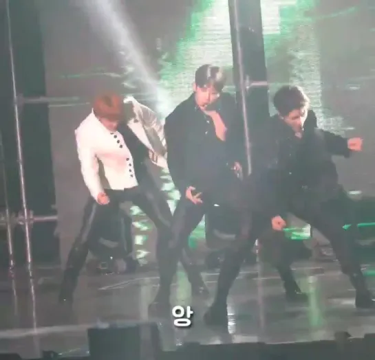 [VK][181116] MONSTA X fancam - SHOOT OUT (Wonho focus) @ Pepsi Concert