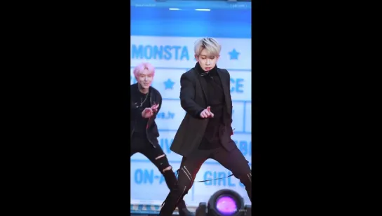 [VK][18.01.2017] Monsta X - Hero (Wonho focus) @ GLOBAL V LIVE TOP 10