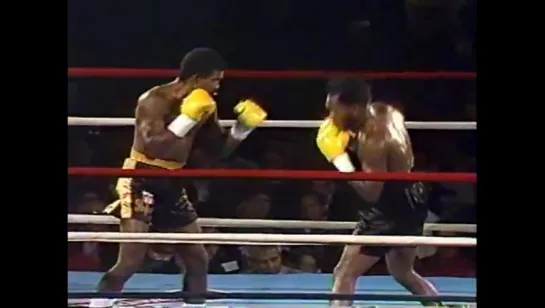 1989-12-01 Nigel Benn vs Jose Quinones