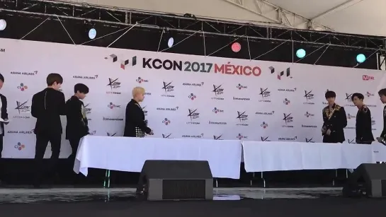 [VK][18.03.17] @ Meet&Greet  KCON 2017 в Мексике