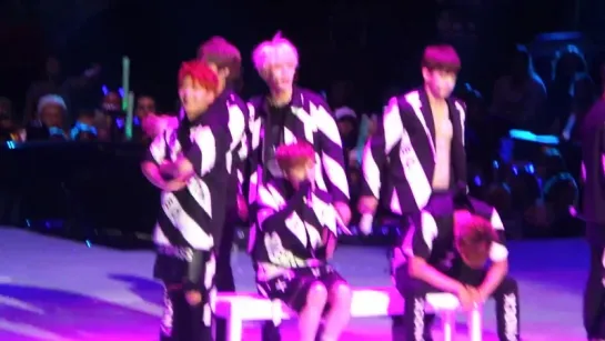 [VK] [01.08.15] MONSTA X - Honestly @ KCON15LA