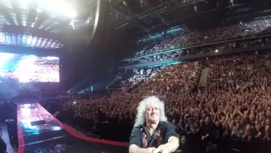 KAUNAS Selfie Stick Video Lithuania [November 17, 2017] Queen + Adam Lambert