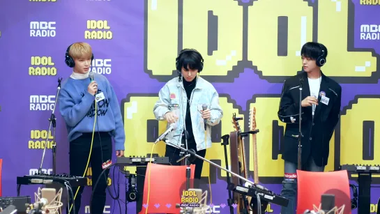 200130 ONEWE (Киа) & ONEUS (Рейвен, Лидо) - ㅁㅊㄷㅁㅊㅇ live @ Idol Radio