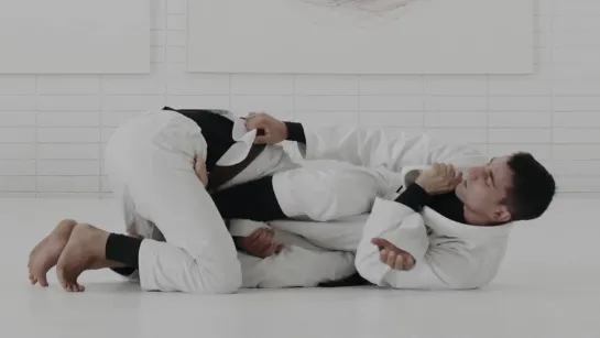 Gui Mendes - Details Entering the Bellydown Armbar