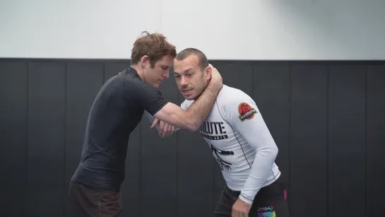 Lachlan Giles - basic takrdown defence - 5 Standing Grip Breaks No Gi