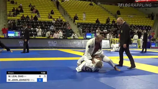 FIN Lights Master 6 - WELLINGTON MEGATON DIAS vs MICHAEL JOHN JOHNSTONE #IBJJFMaster2022