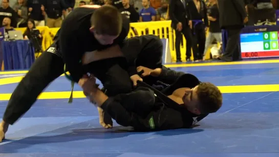 Rafael Gamba Submits His way To Blue Belt Lightweight Final #IBJJFWorld2022