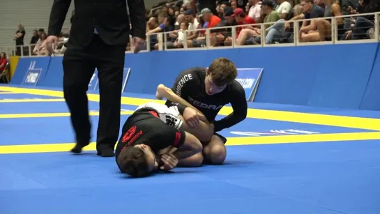 Junny Sets In A Heel Hook At No-Gi Worlds #ibjjworldnogi2021