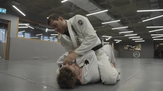 Fix My Game - Pressure Passing & Collar Chokes With Roger Gracie