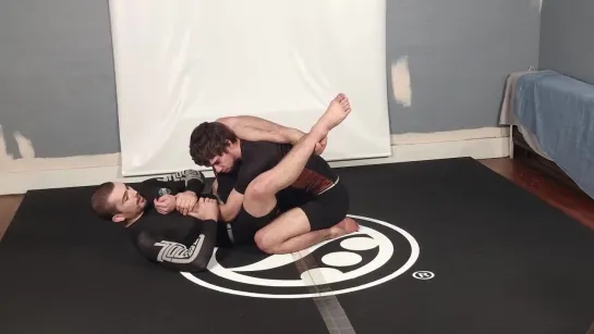 Andrew and Bird Wiltse - Short Kings Guide to Finishing No Gi Triangles - Part 1