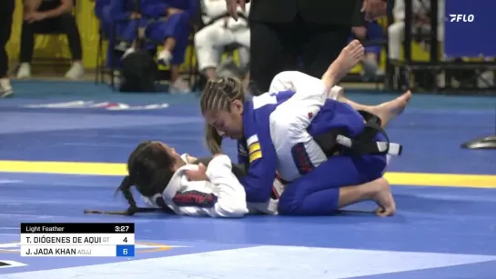 Fin Light Feather - THAMIRES AQUINO vs JESSAMINE KHAN #IBJJFWORLD2023