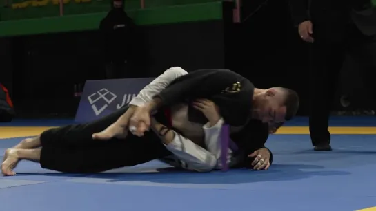 Yarin Shriki Takes The Back and Sinks The Choke #IBJJFEURO2022