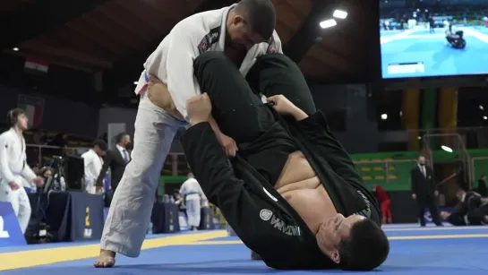 Joao Souza Hits Clean Lasso Sweep In Semifinals #IBJJFEURO2022