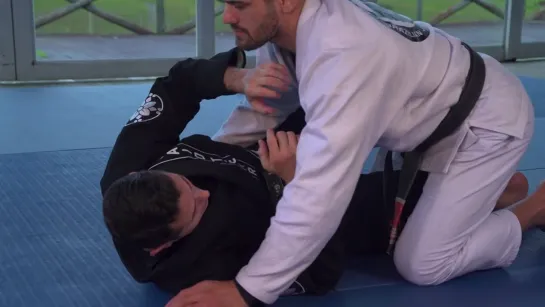 CAIO TERRA - HALF GUARD POSITION AND UNDERHOOK DRILL