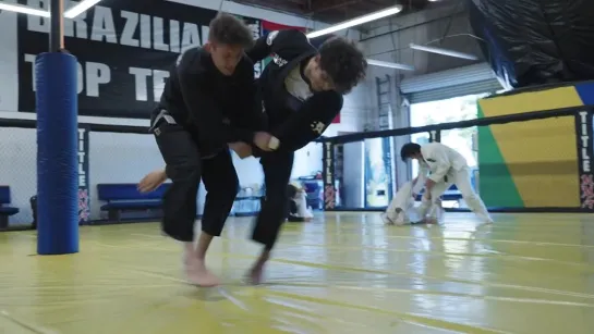 Hokage Flow Rolls With Viral Loop Choke Specialist Alex Vieira