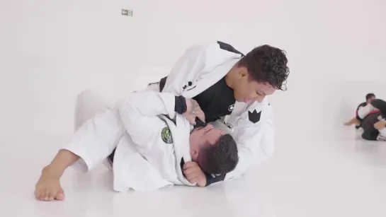 Sao Paulo Rolling- Gi Chokes With Mica Galvao