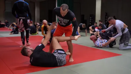 Lachlan and Craig rolling at the Leg Lock Extravaganza camp in Leuven Belgium, April 2022