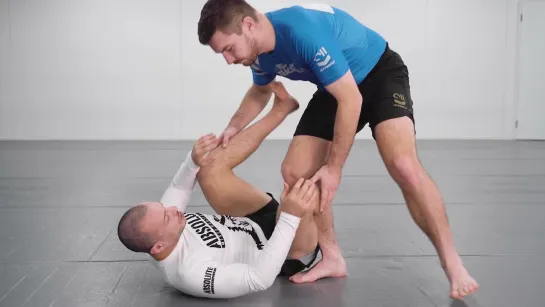 10 Lachlan Giles - NO-GI Open Guard OvervieW - 10 Linking the different guards